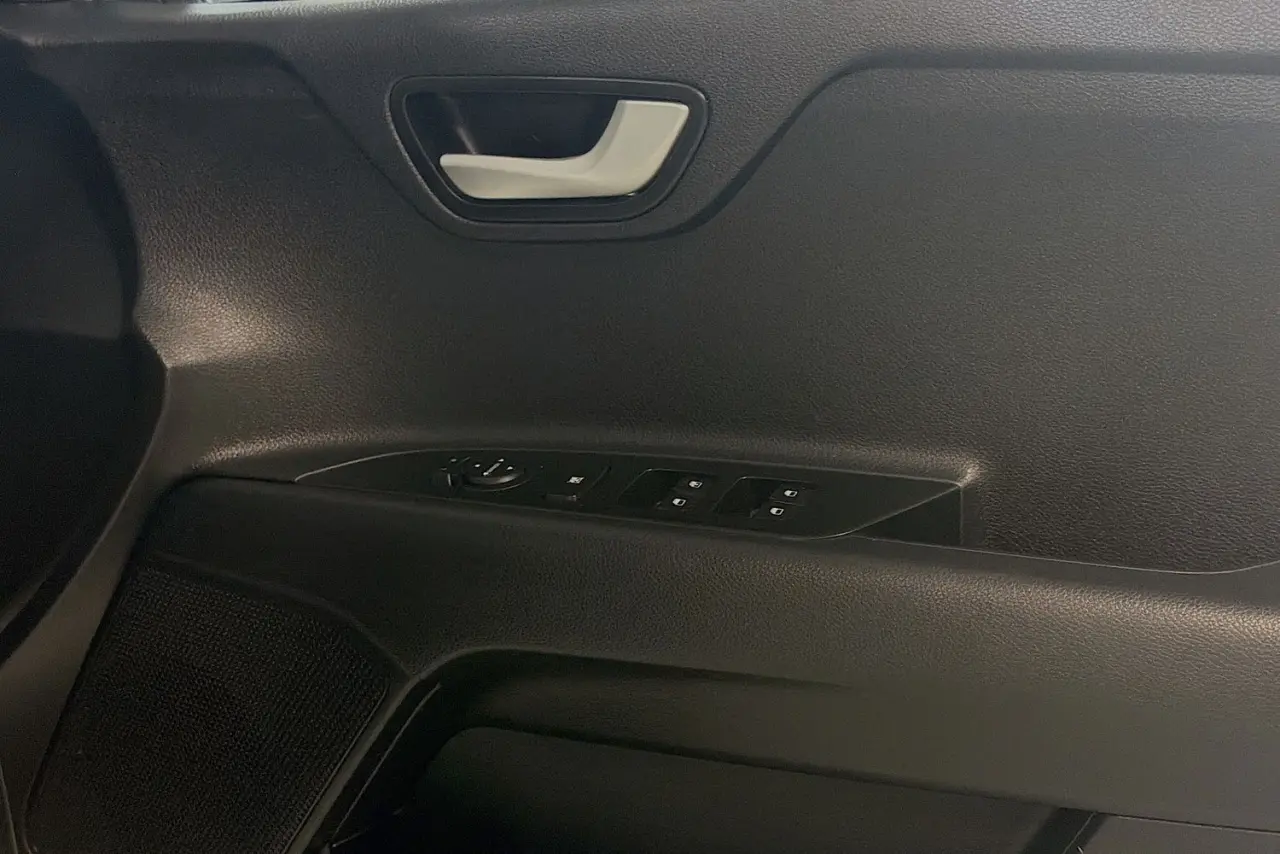 2022 Kia Rio Gallery Image 22