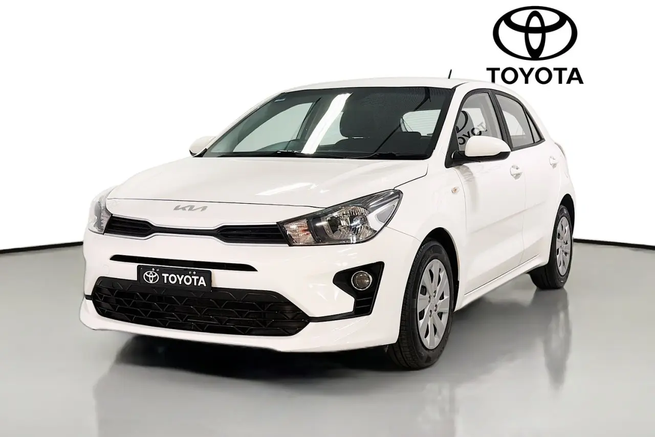 2022 Kia Rio Gallery Image 4