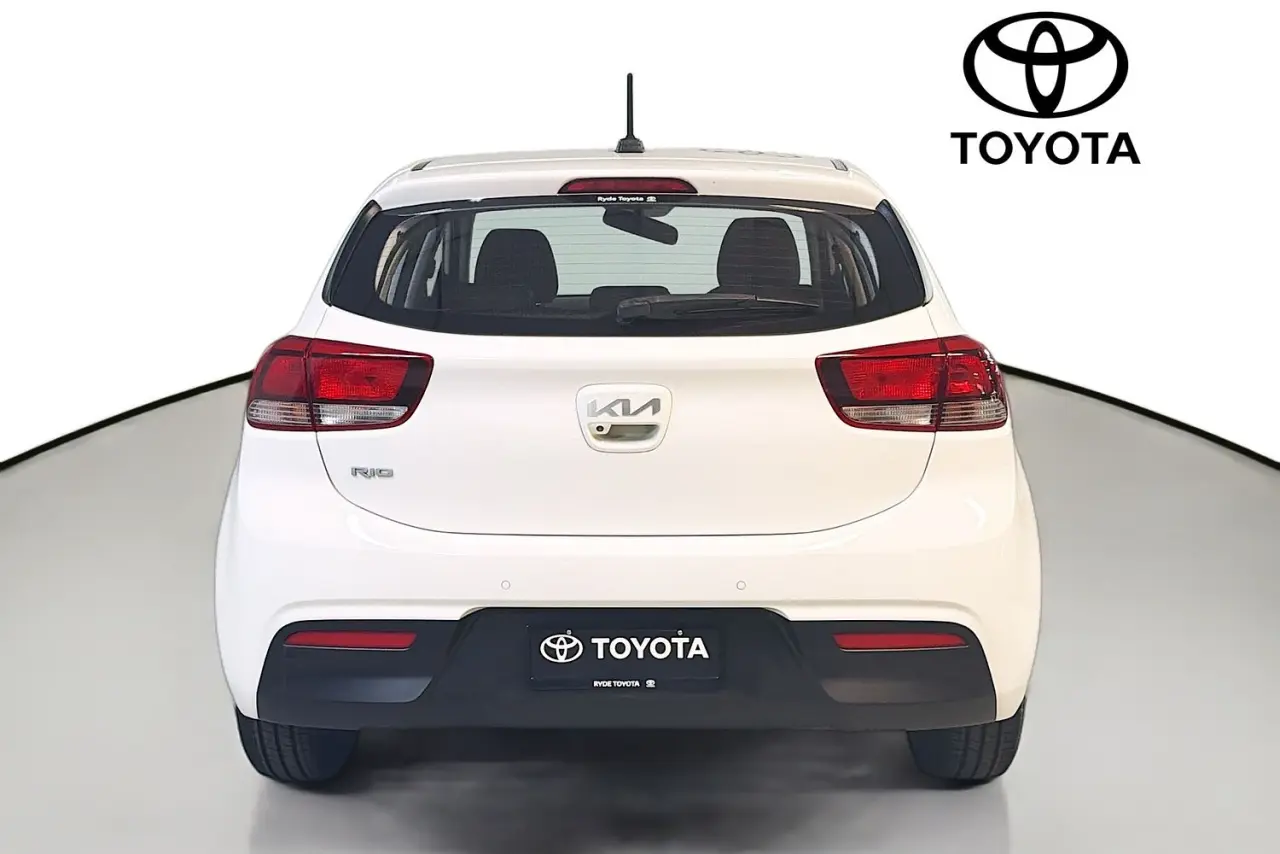 2022 Kia Rio Gallery Image 7
