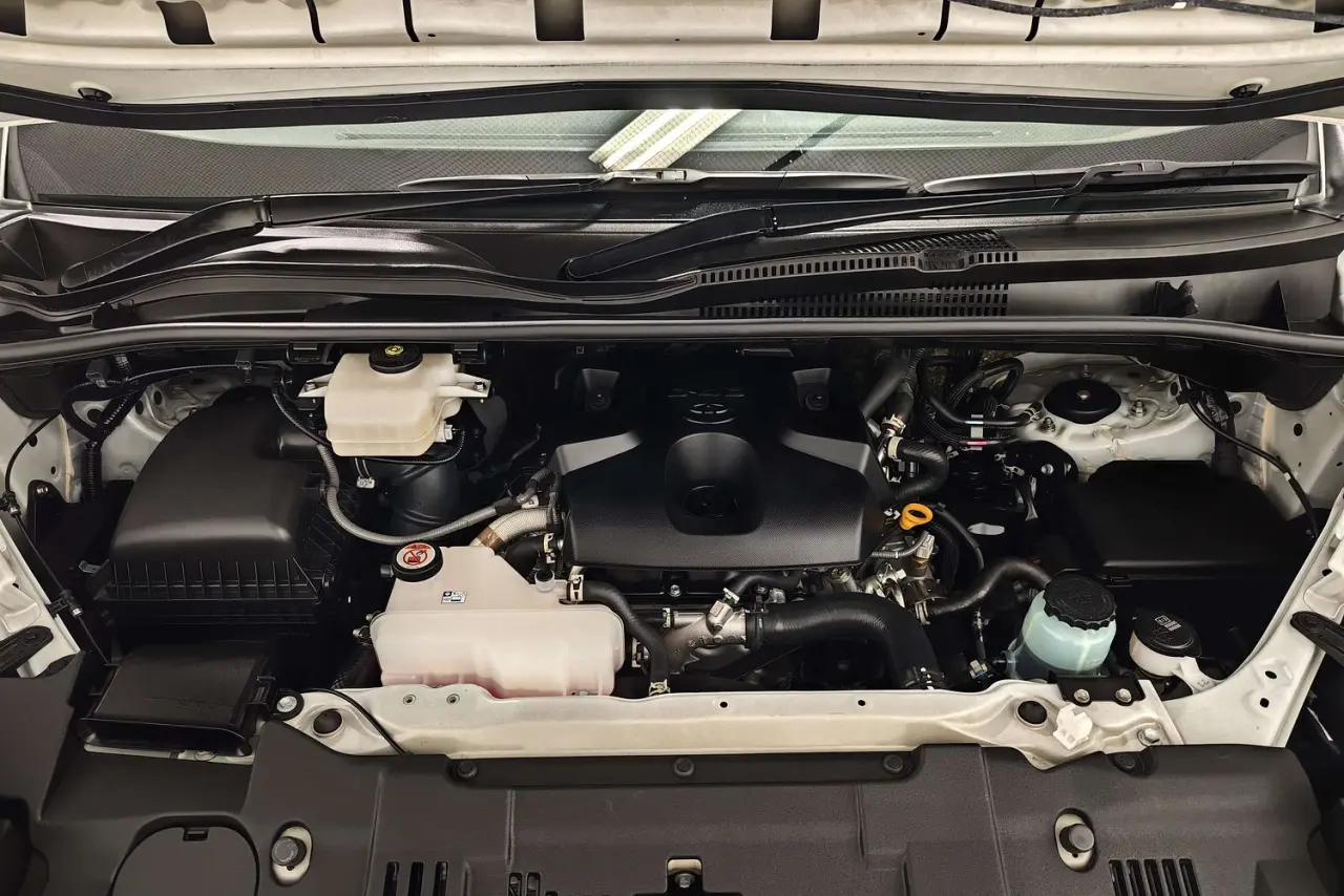 2024 Toyota Hiace Gallery Image 22