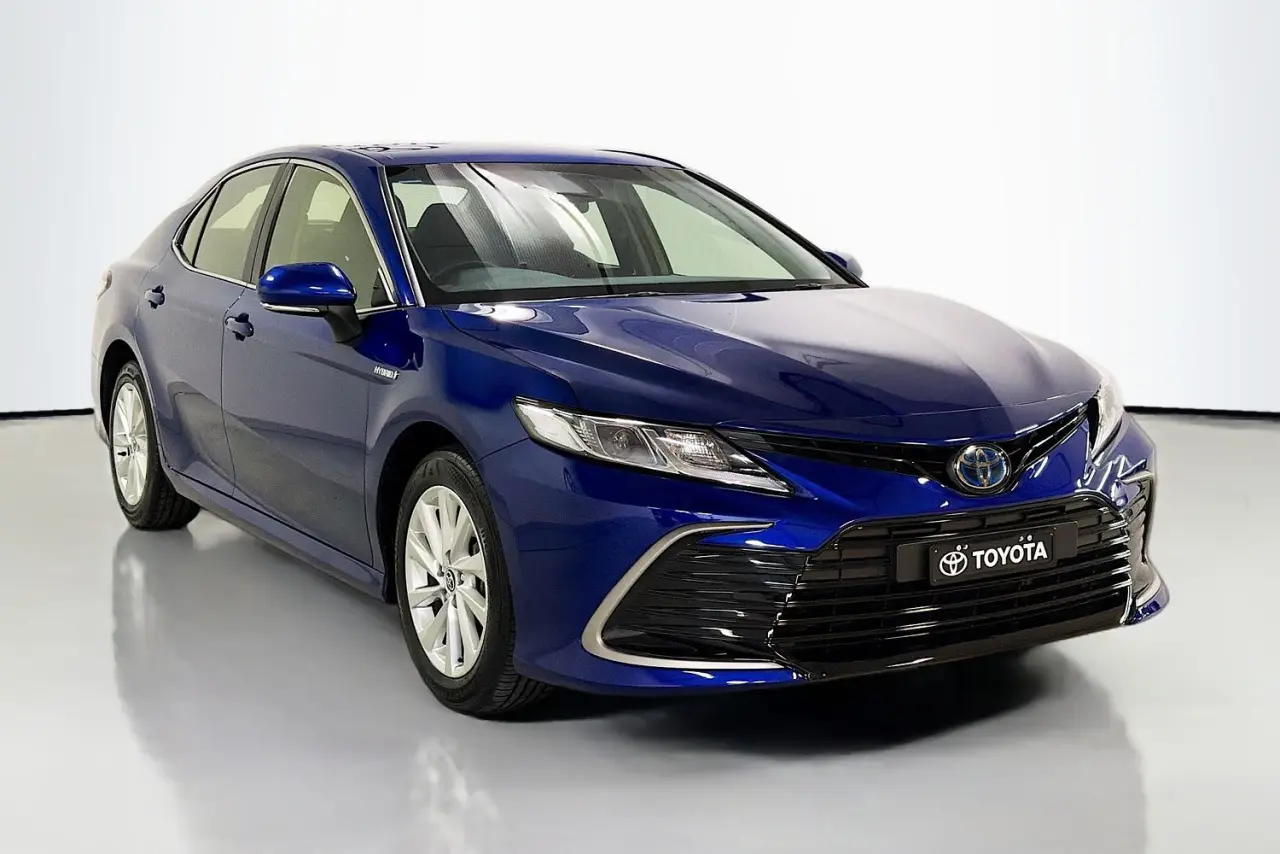 2024 Toyota Camry Gallery Image 1