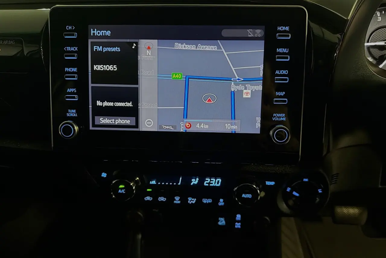 2020 Toyota Hilux Gallery Image 14