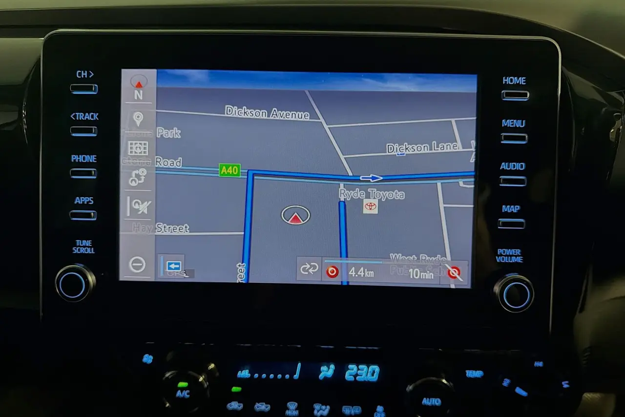 2020 Toyota Hilux Gallery Image 16