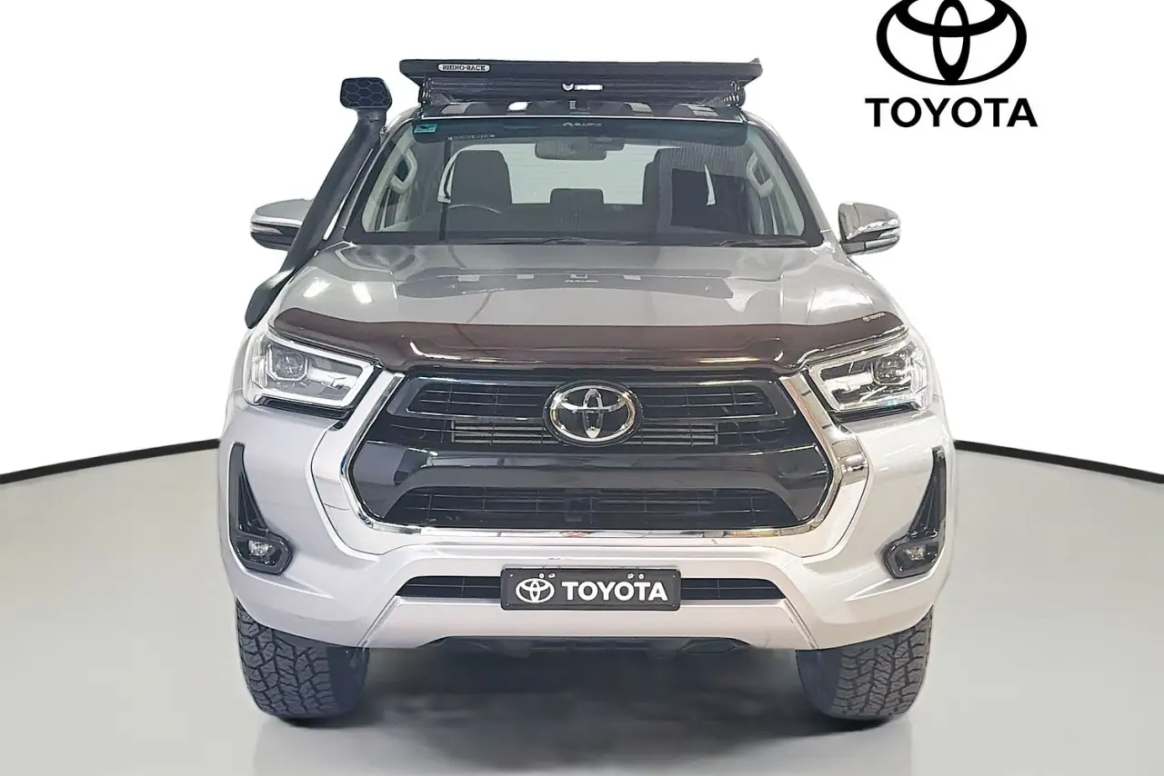 2020 Toyota Hilux Gallery Image 2