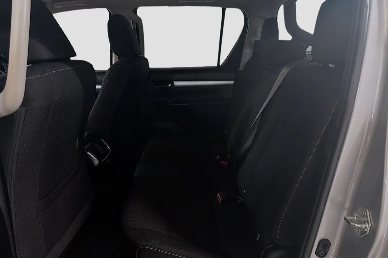 2020 Toyota Hilux Gallery Image 25