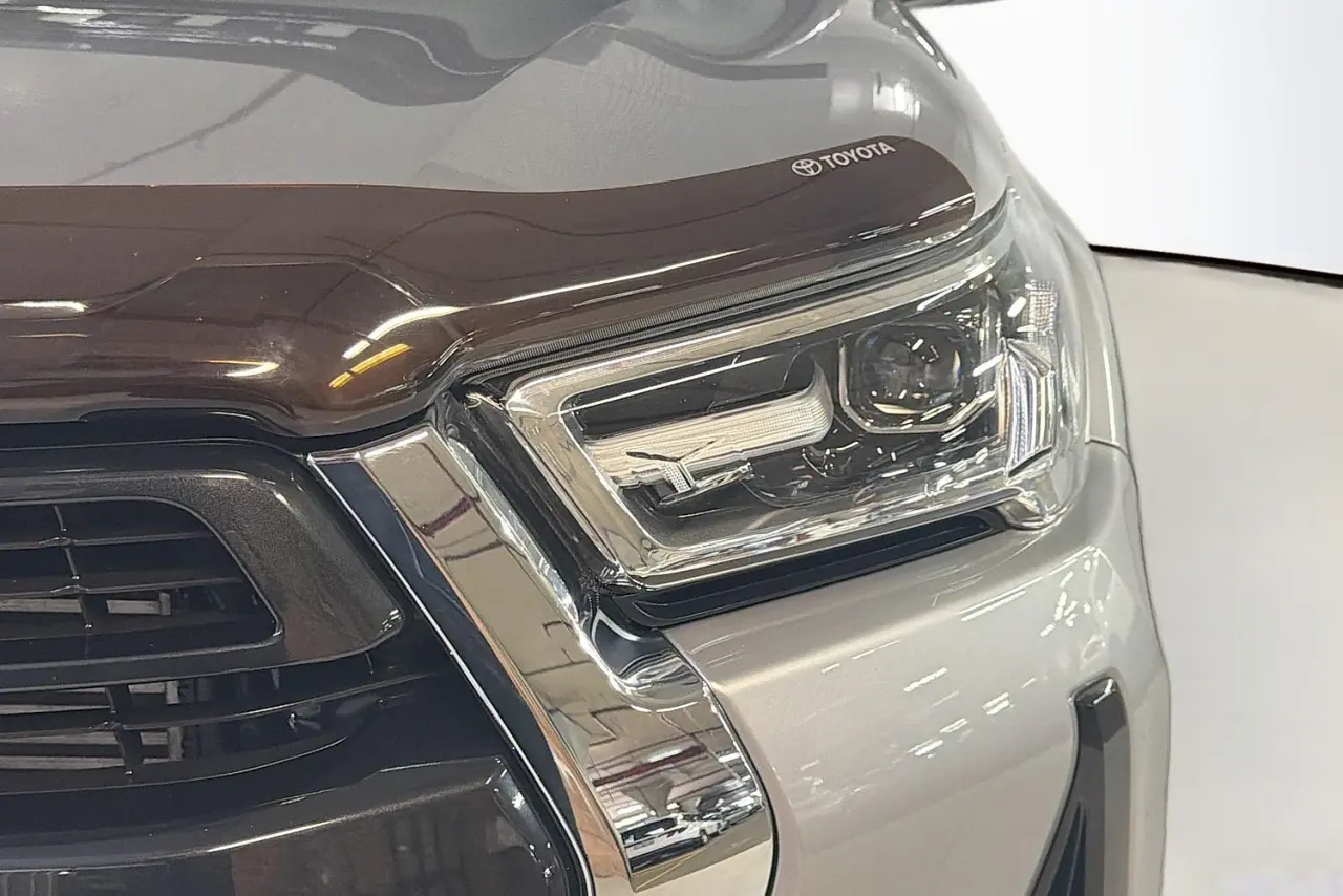 2020 Toyota Hilux Gallery Image 3