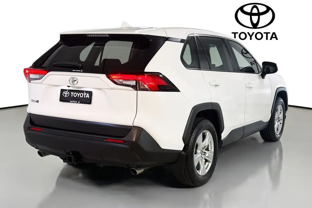 2021 Toyota RAV4 Gallery Image 10