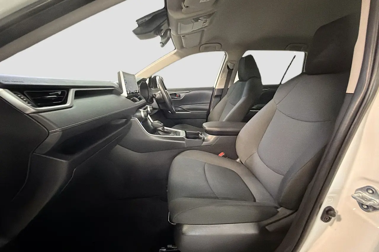 2021 Toyota RAV4 Gallery Image 25