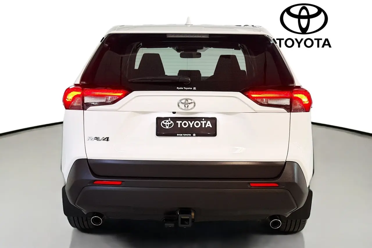 2021 Toyota RAV4 Gallery Image 7