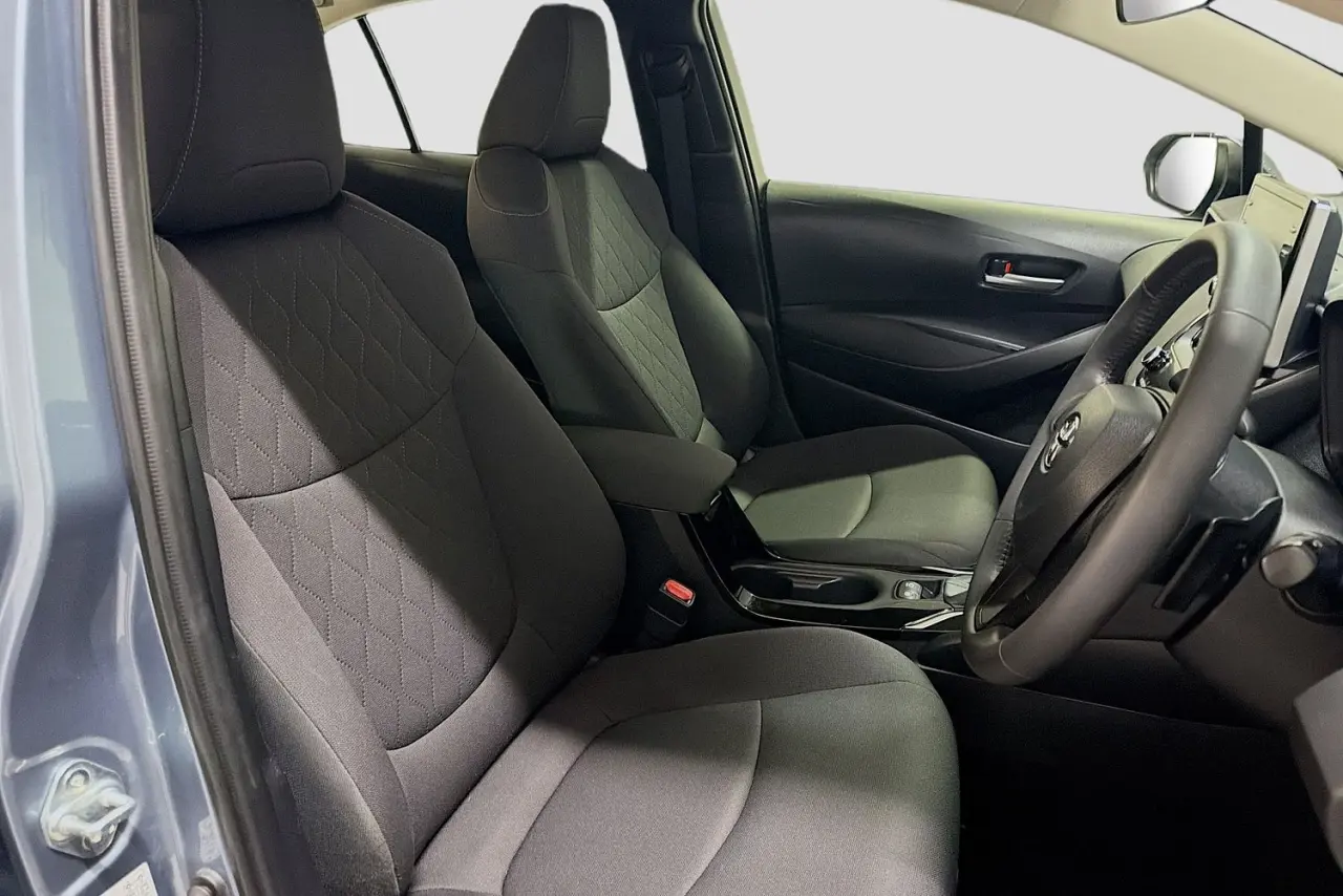 2019 Toyota Corolla Gallery Image 13