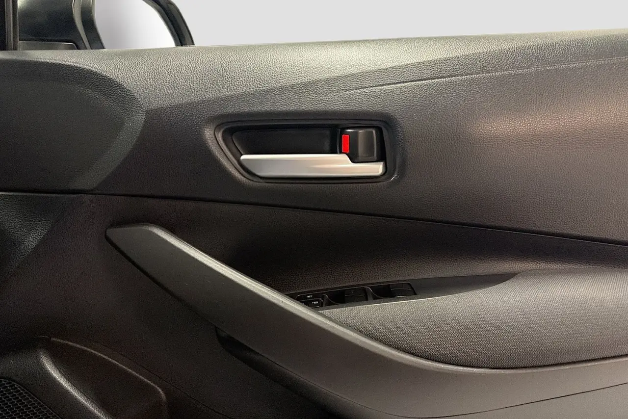 2019 Toyota Corolla Gallery Image 24