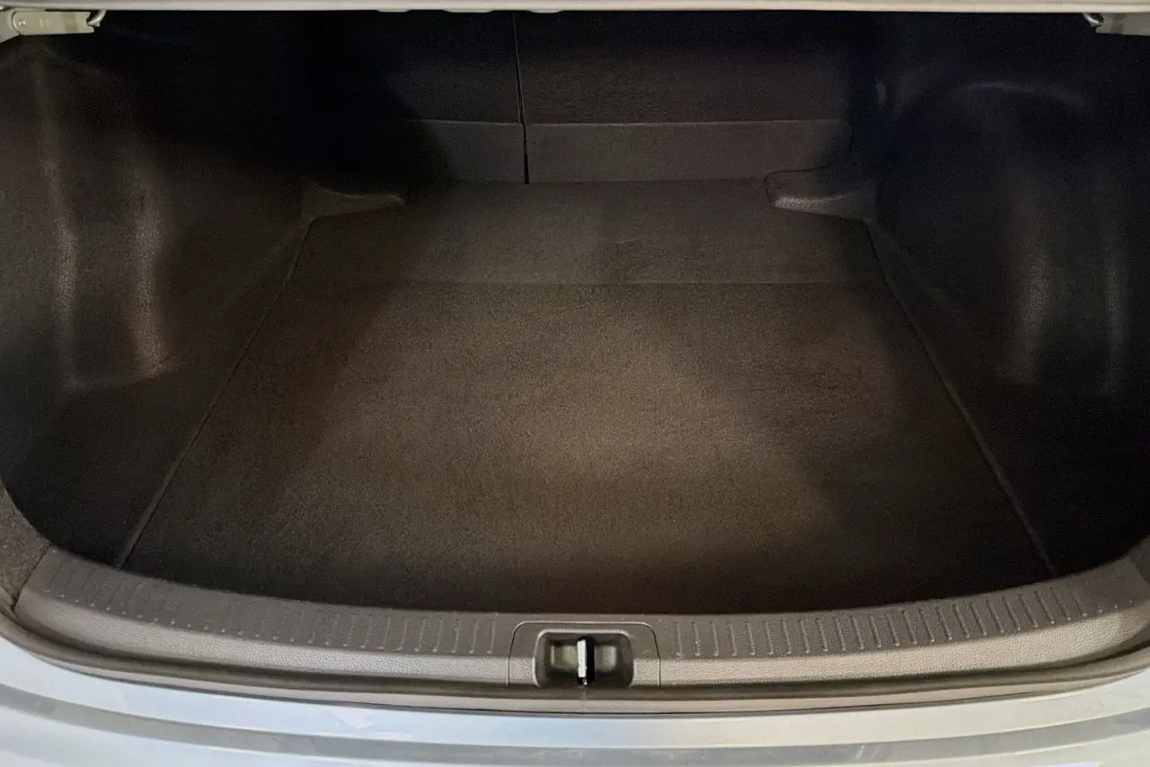 2019 Toyota Corolla Gallery Image 27