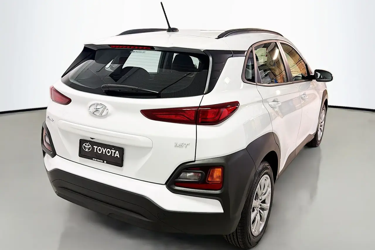 2020 Hyundai Kona Gallery Image 10