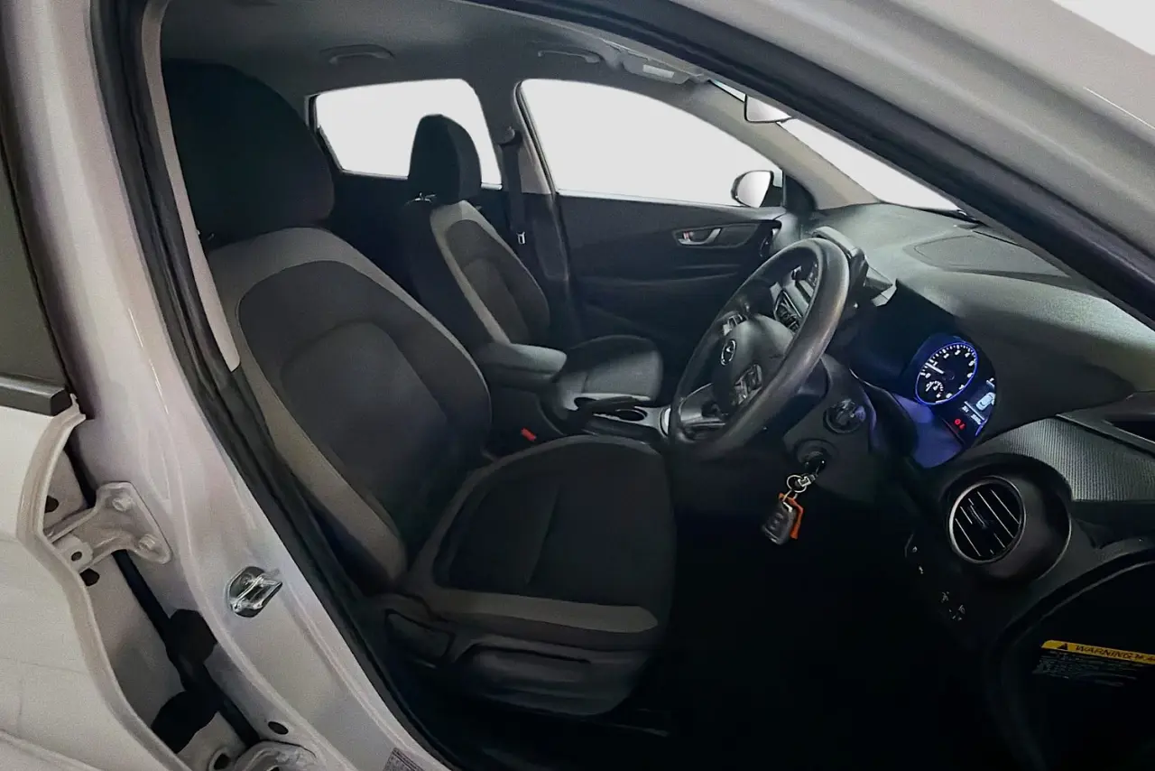 2020 Hyundai Kona Gallery Image 12