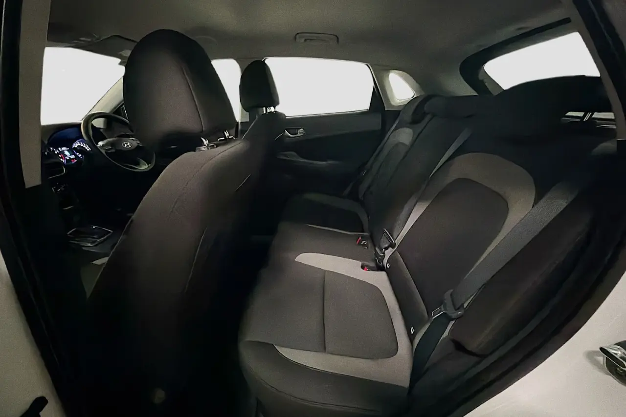 2020 Hyundai Kona Gallery Image 24