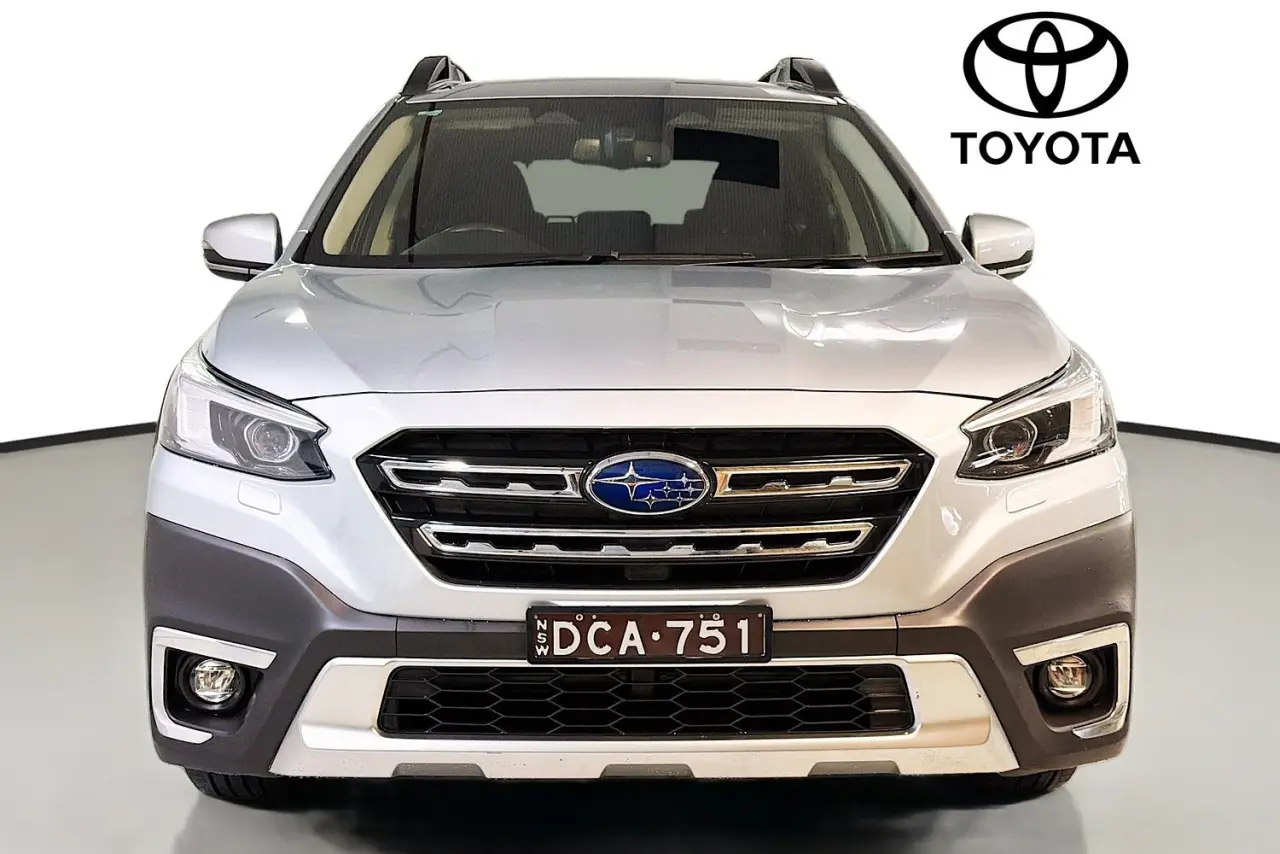 2022 Subaru Outback Gallery Image 2
