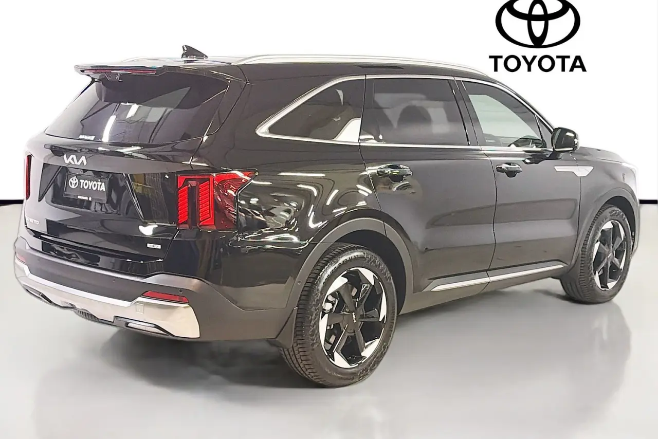 2025 Kia Sorento Gallery Image 10
