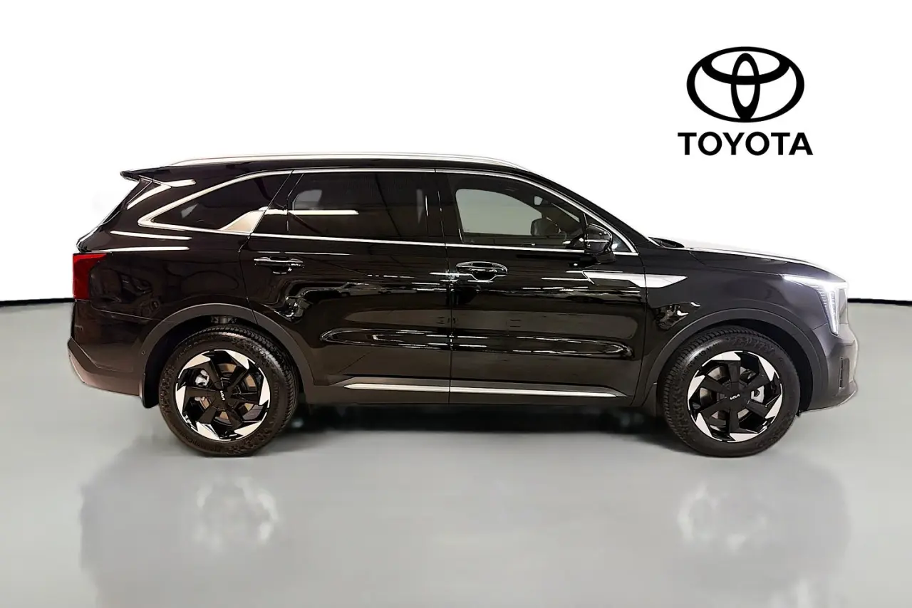 2025 Kia Sorento Gallery Image 11