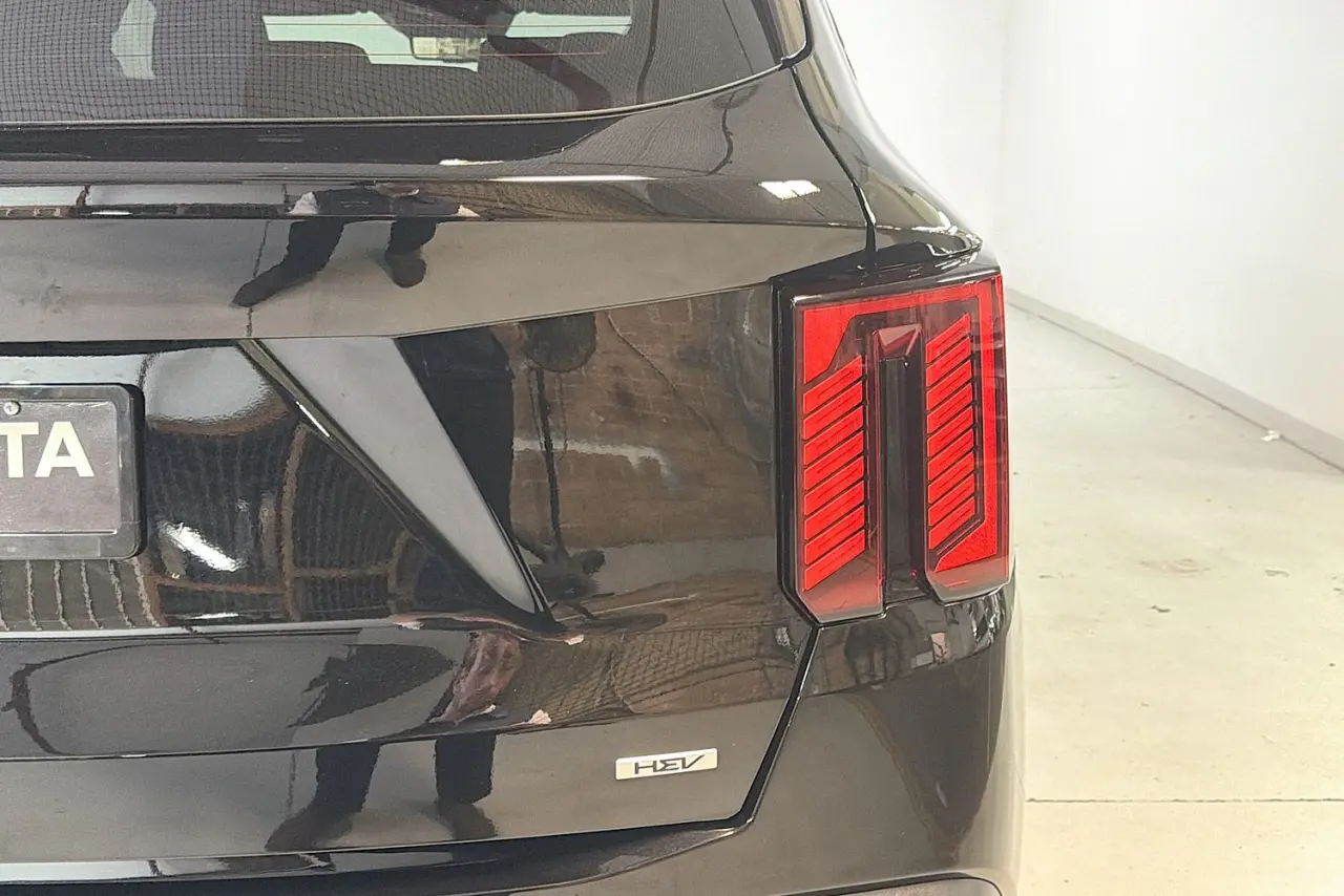 2025 Kia Sorento Gallery Image 9