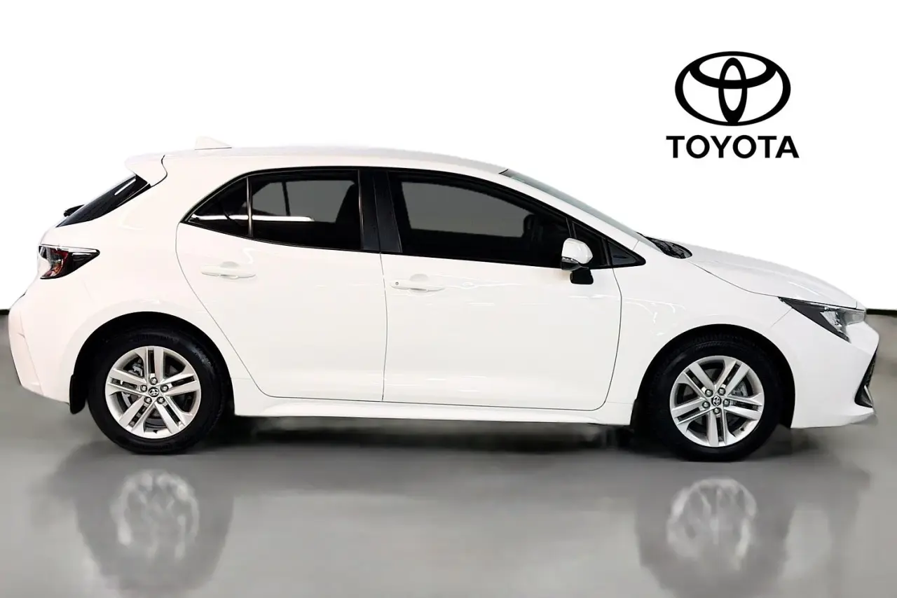 2022 Toyota Corolla Gallery Image 11