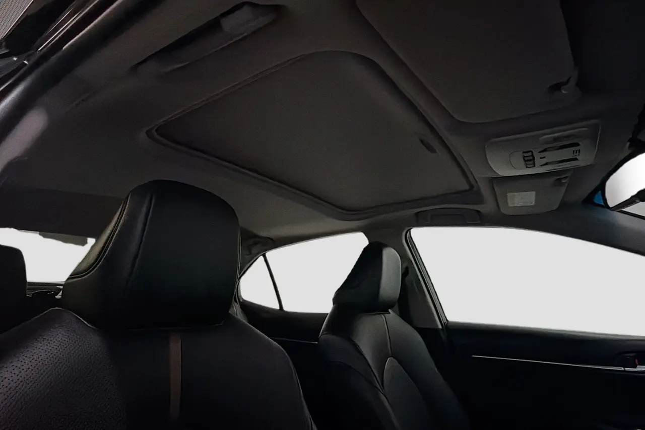 2020 Toyota Camry Gallery Image 12