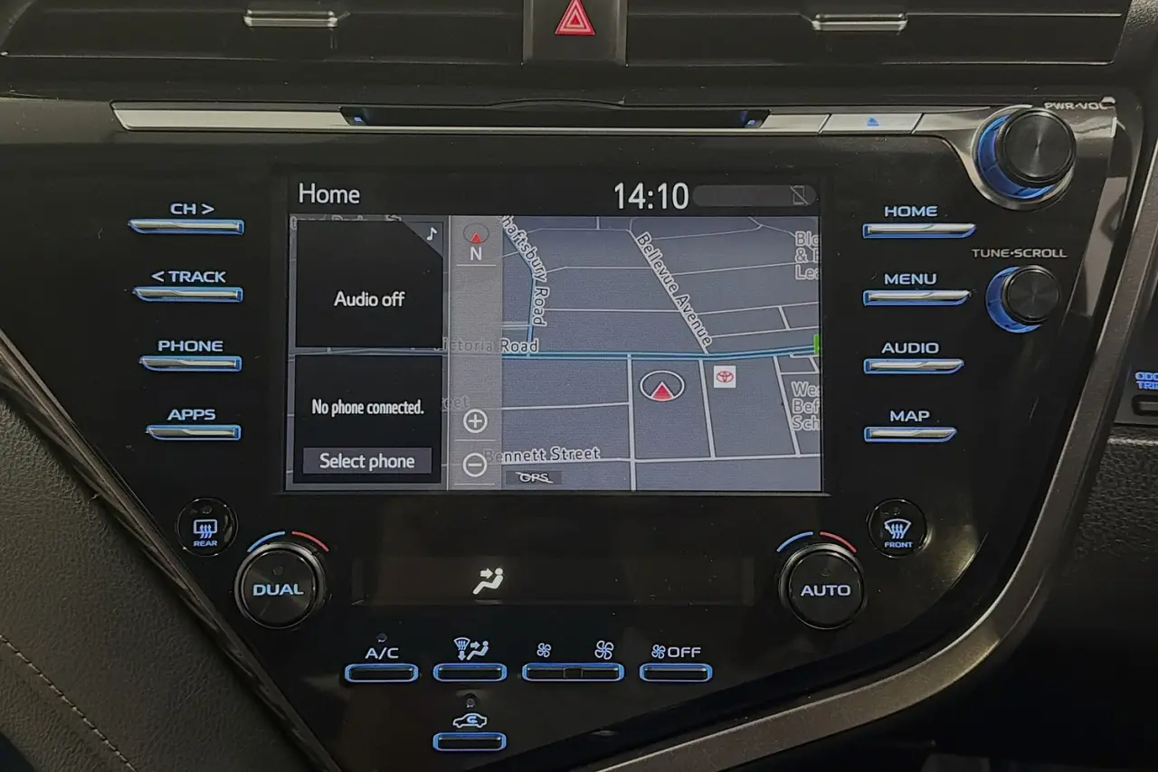 2020 Toyota Camry Gallery Image 15
