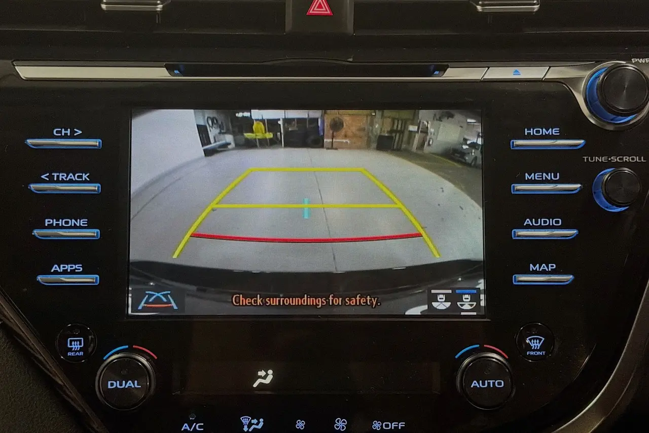 2020 Toyota Camry Gallery Image 16