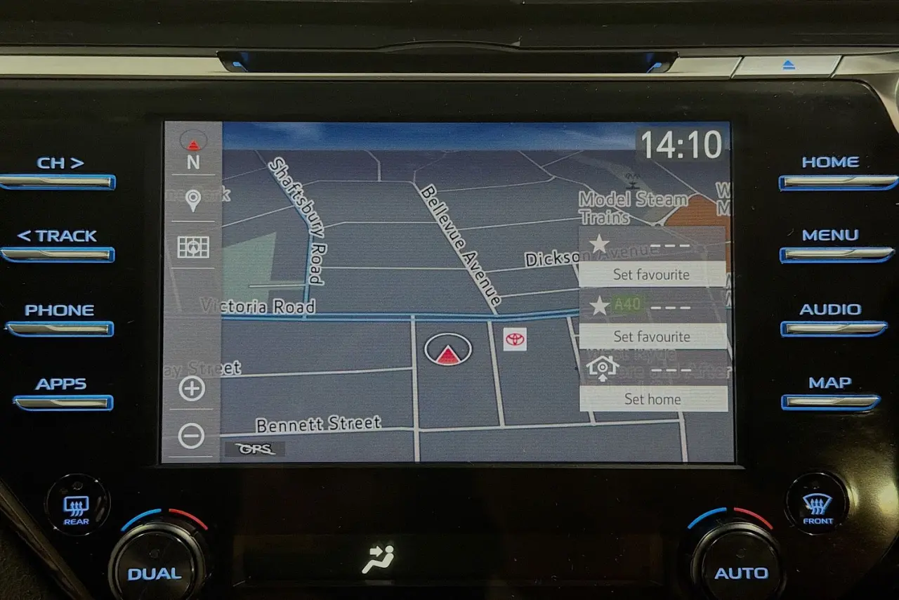 2020 Toyota Camry Gallery Image 17
