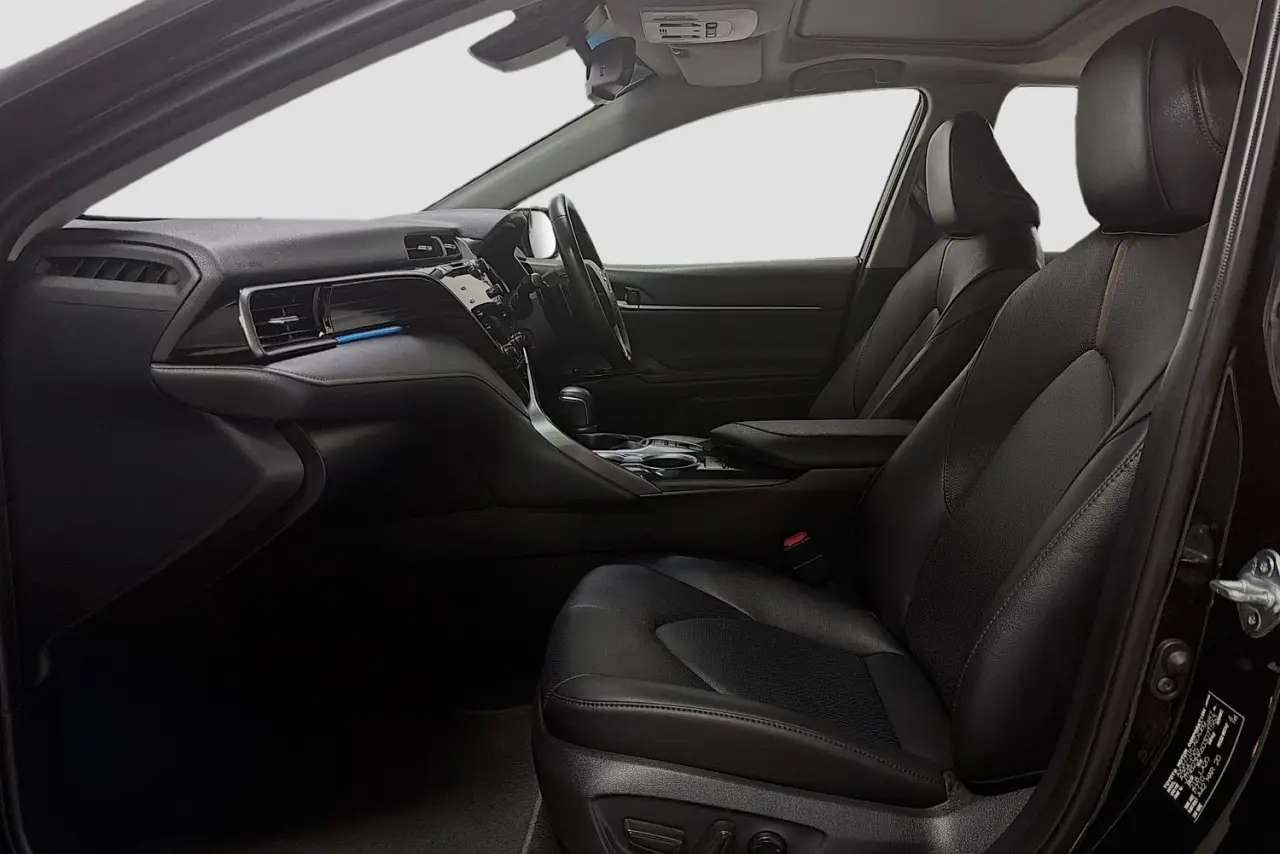 2020 Toyota Camry Gallery Image 25