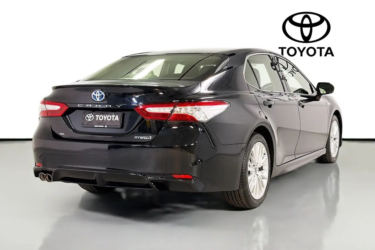 2020 Toyota Camry Gallery Image 10