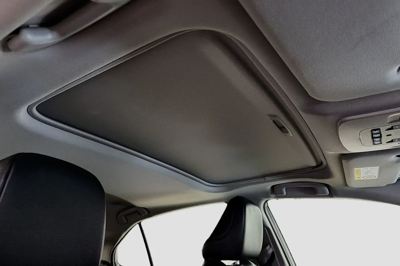 2020 Toyota Camry Gallery Image 12