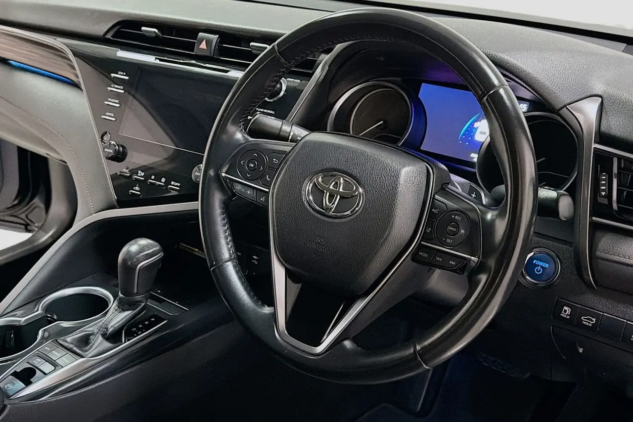 2020 Toyota Camry Gallery Image 14
