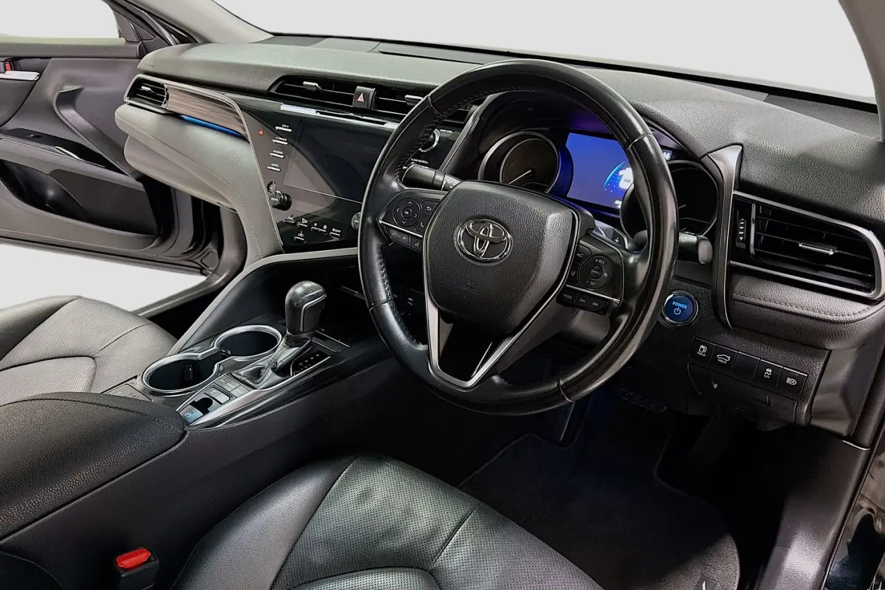 2020 Toyota Camry Gallery Image 23