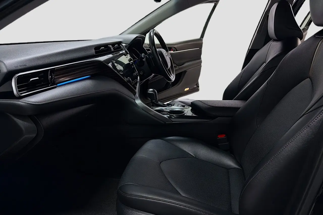 2020 Toyota Camry Gallery Image 25