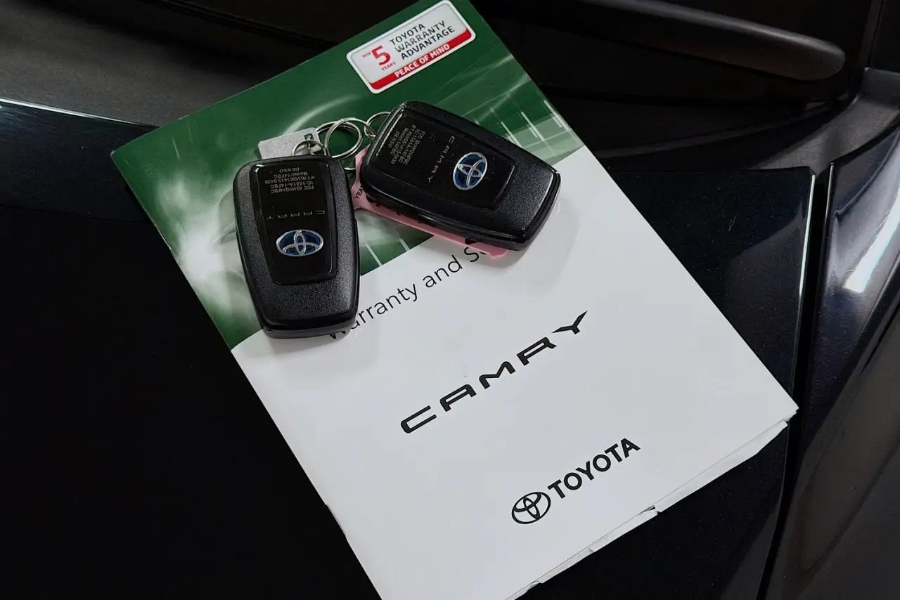 2020 Toyota Camry Gallery Image 30