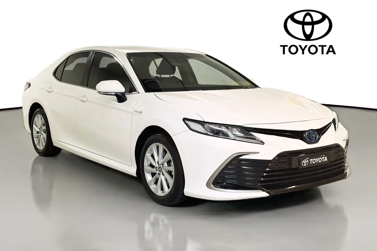 2023 Toyota Camry Gallery Image 1