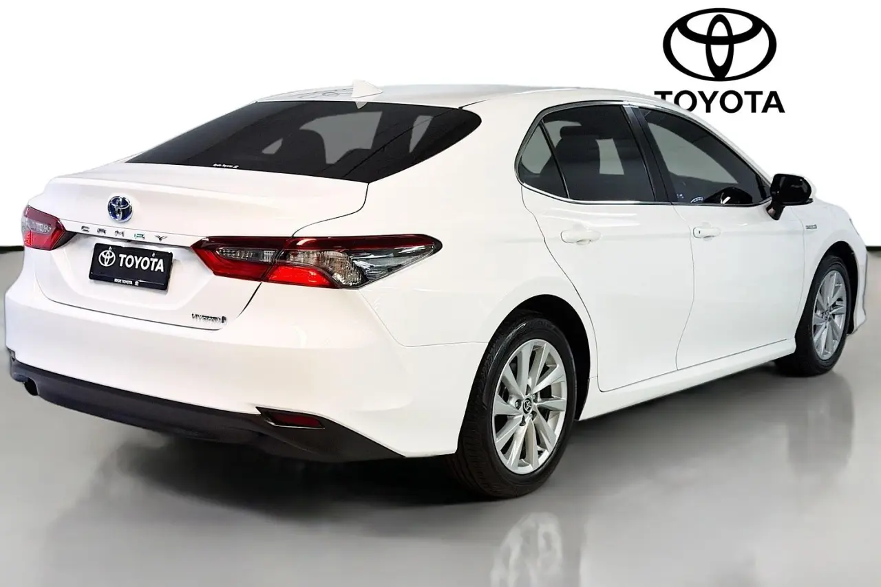 2023 Toyota Camry Gallery Image 10
