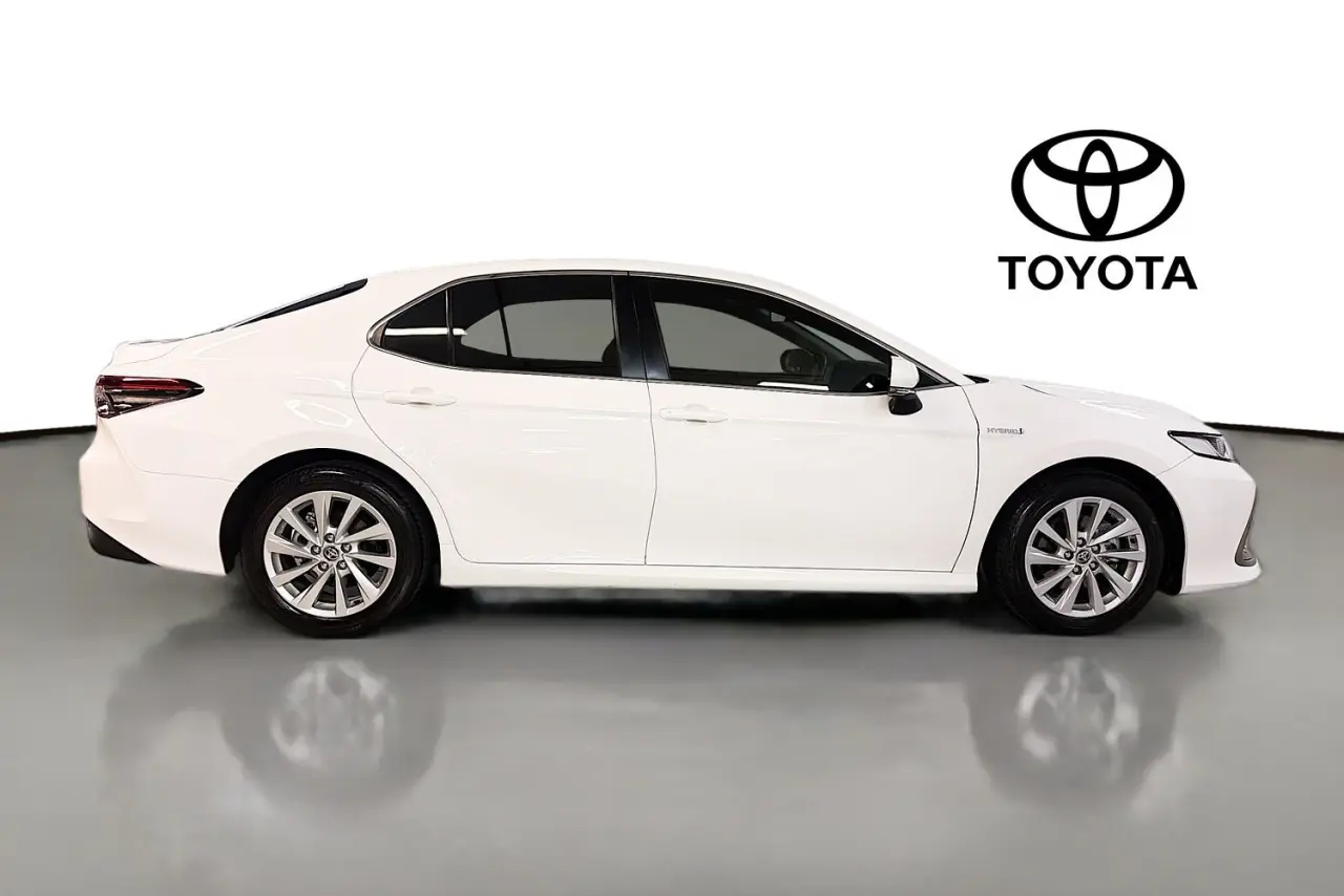 2023 Toyota Camry Gallery Image 11