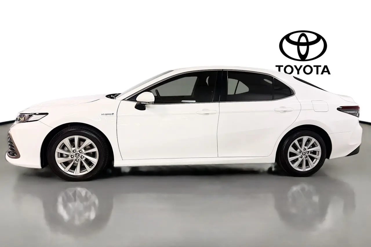 2023 Toyota Camry Gallery Image 5