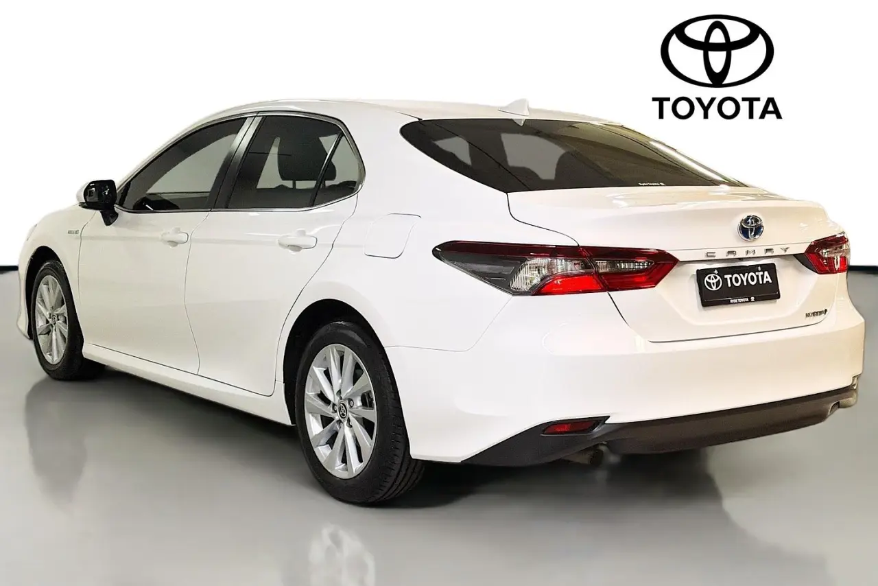 2023 Toyota Camry Gallery Image 6