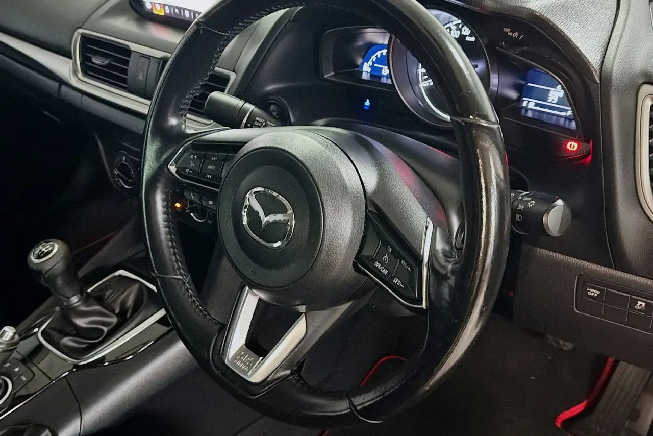 2016 Mazda 3 Gallery Image 13