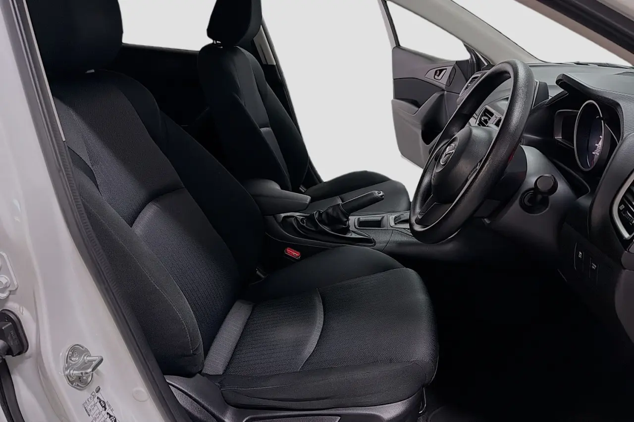 2016 Mazda 3 Gallery Image 13