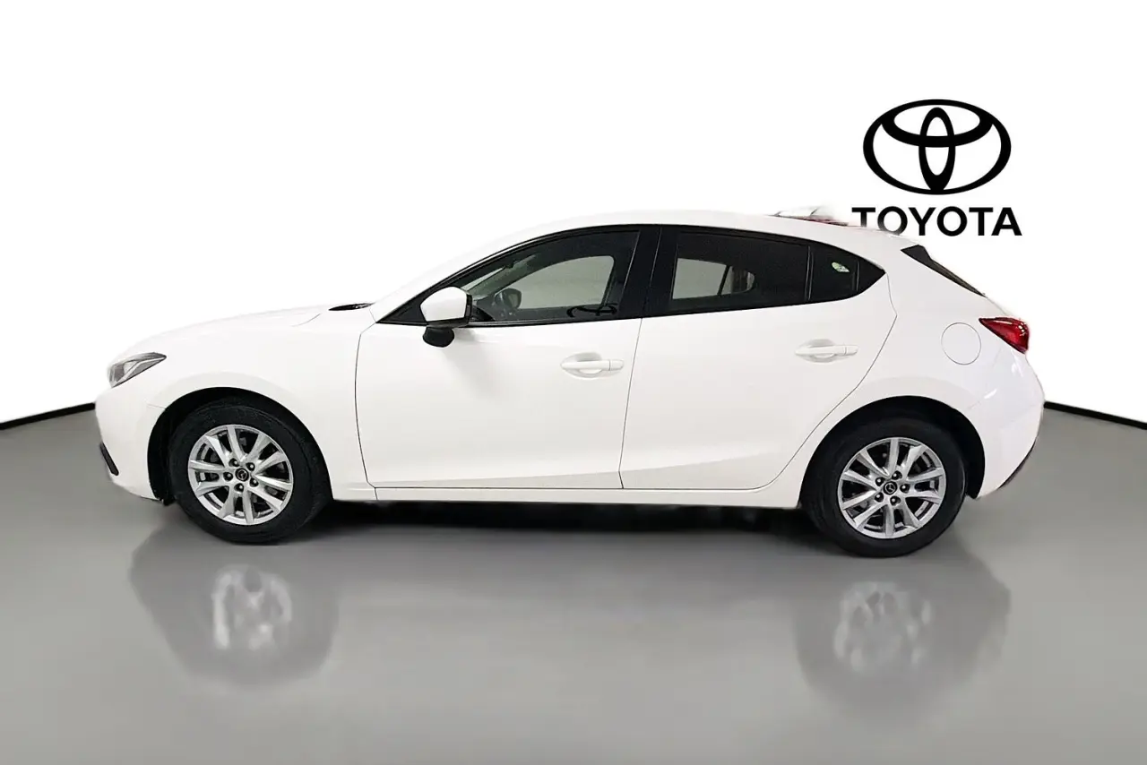 2016 Mazda 3 Gallery Image 5