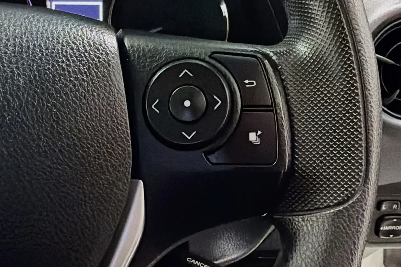 2018 Toyota Corolla Gallery Image 19