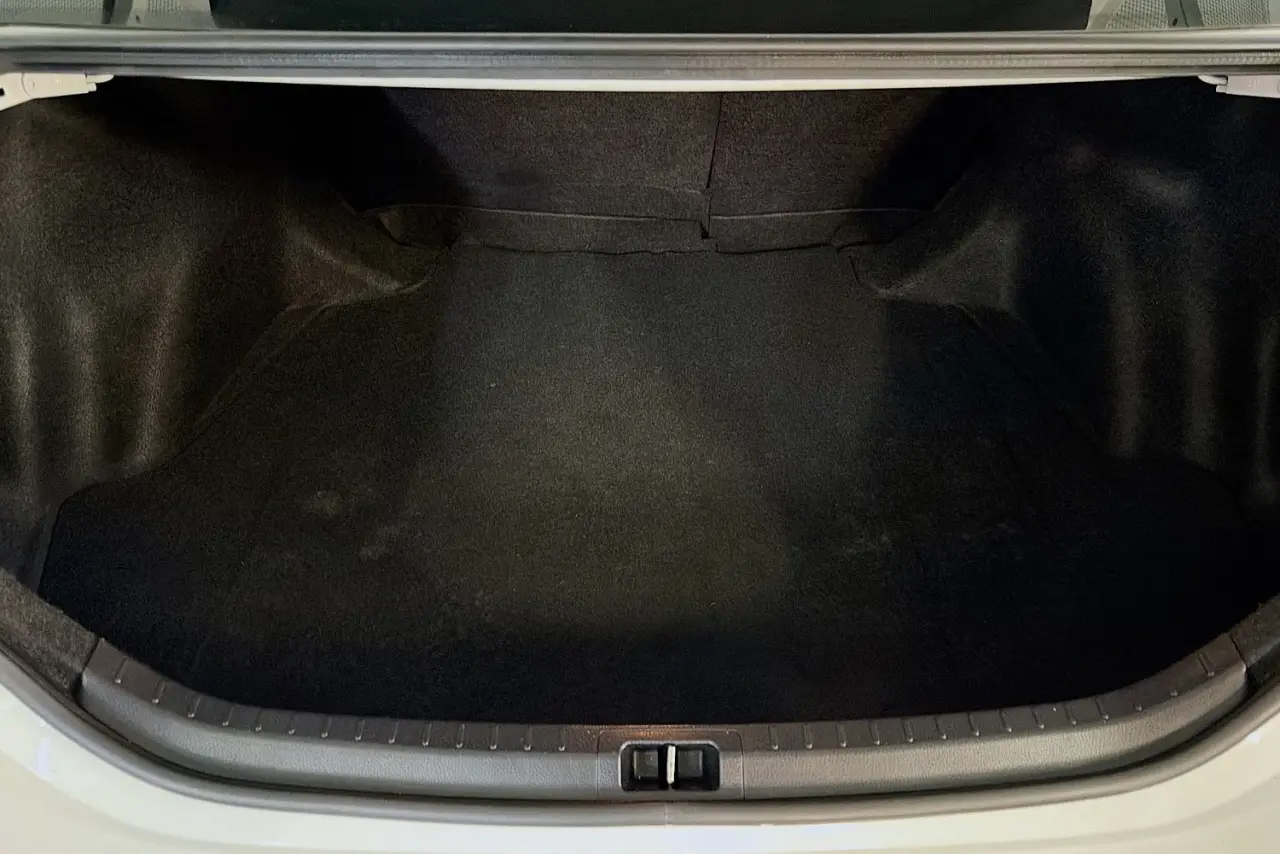 2018 Toyota Corolla Gallery Image 26