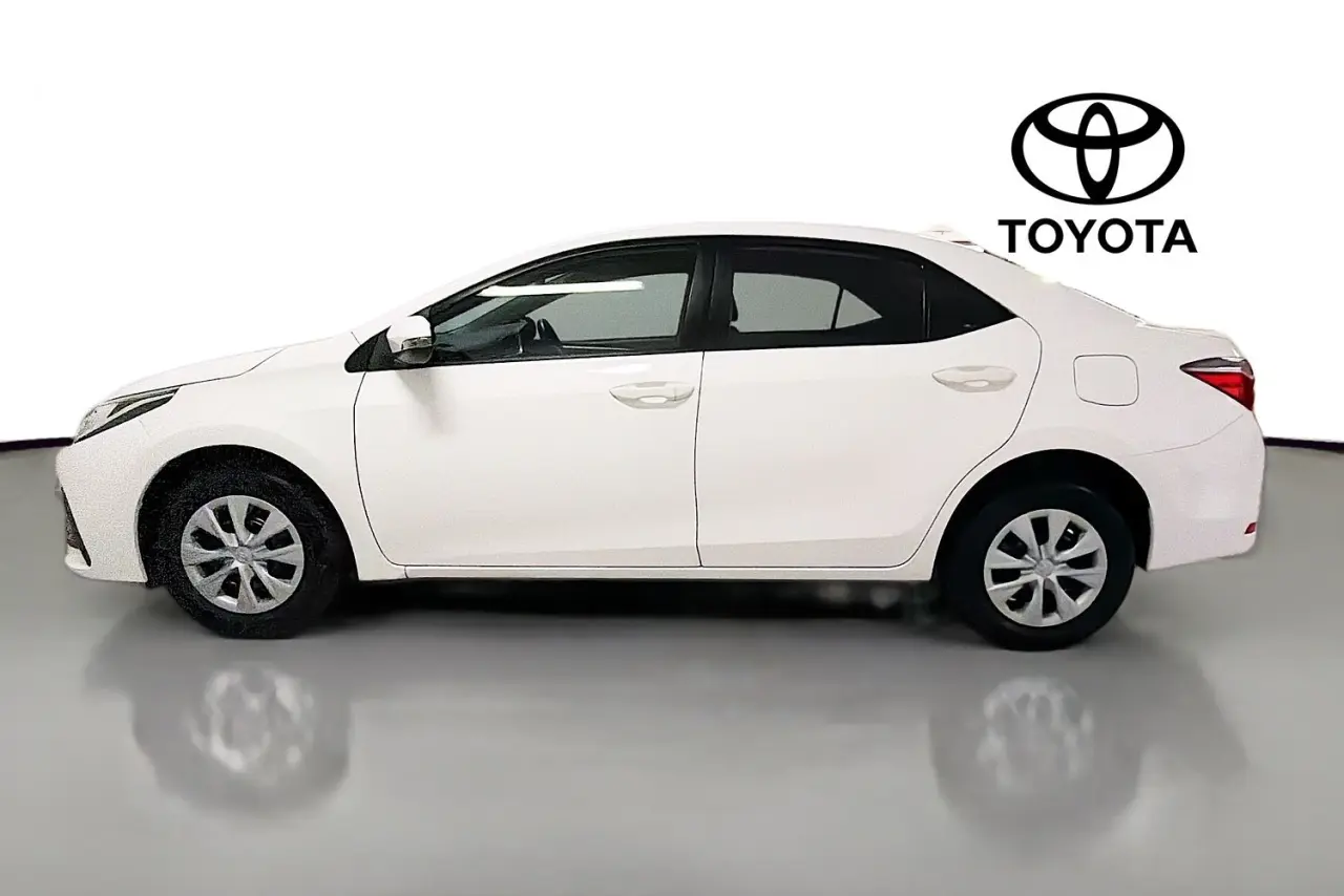 2018 Toyota Corolla Gallery Image 5