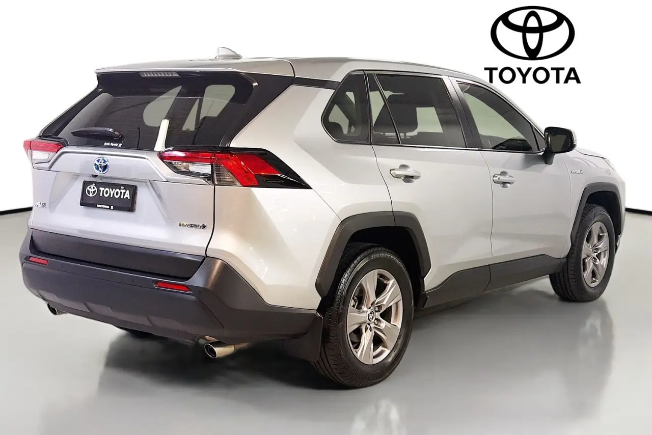 2022 Toyota RAV4 Gallery Image 10