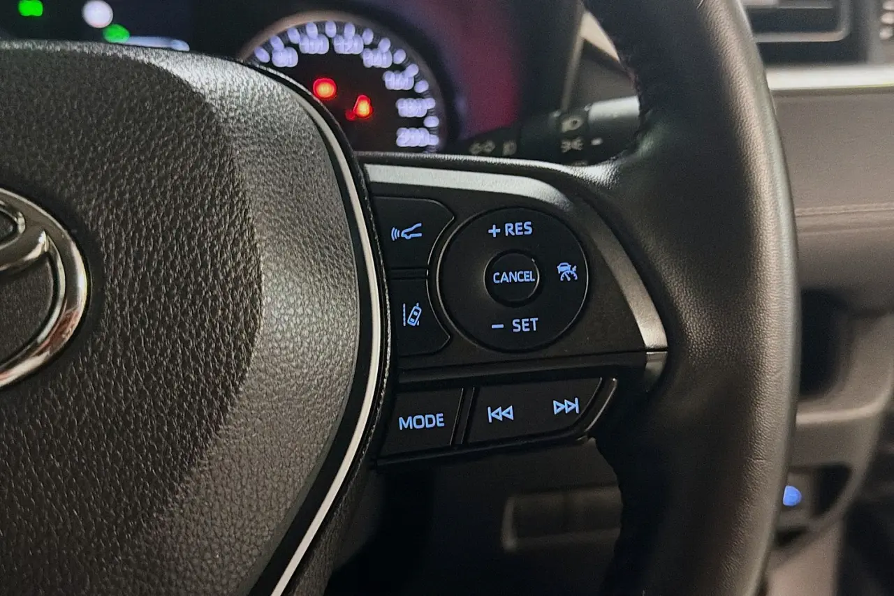 2022 Toyota RAV4 Gallery Image 19