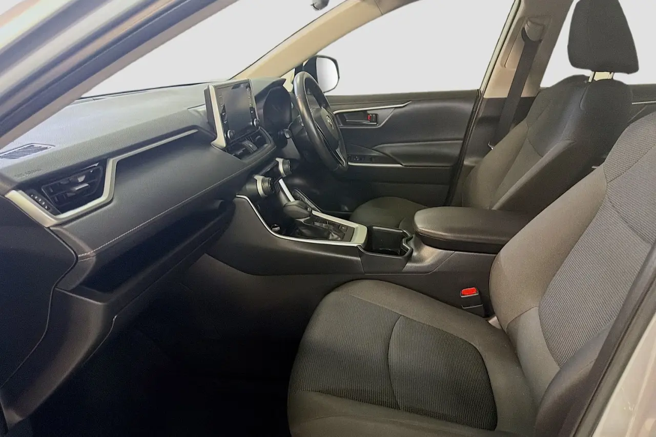 2022 Toyota RAV4 Gallery Image 24