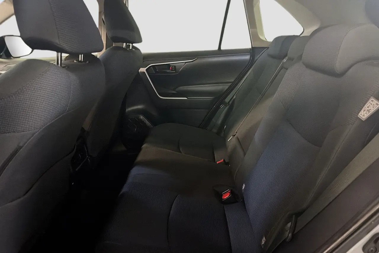 2022 Toyota RAV4 Gallery Image 25